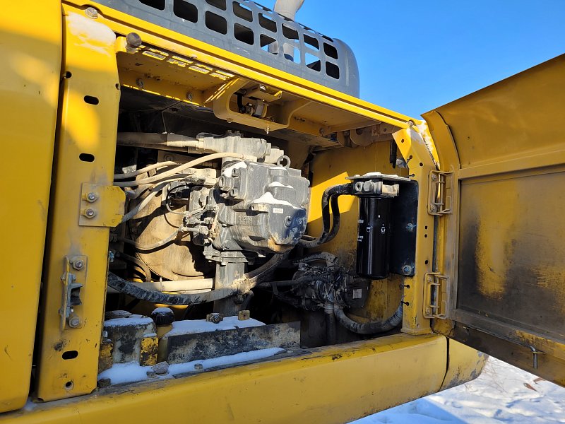 Гусеничный экскаватор Komatsu PC300-8M0 (DBBLR045)