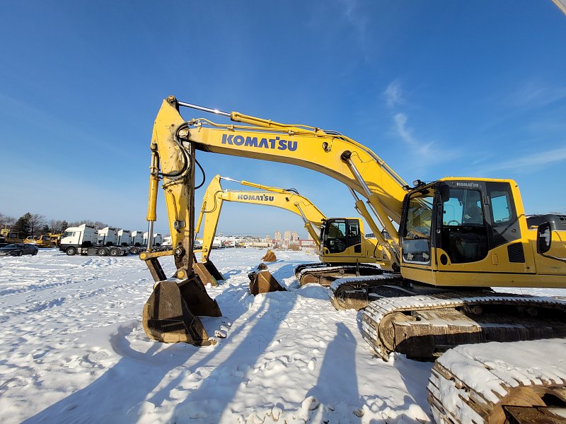 Гусеничный экскаватор Komatsu PC300-8M0 (DBBLR045)