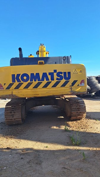 Гусеничный экскаватор Komatsu PC300-8M0 (DBBLR005)