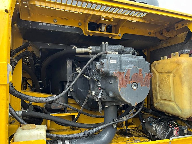 Гусеничный экскаватор Komatsu PC400-7 (Y400548)