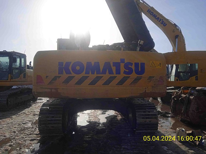 Гусеничный экскаватор Komatsu PC300-8M0 (Y301859)