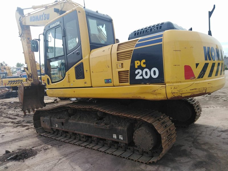 Гусеничный экскаватор Komatsu PC200-8M0 (Y201439)