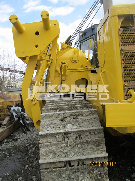 Трубоукладчик  Komatsu D355C-3