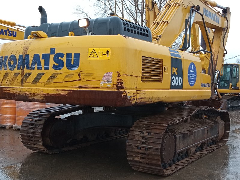 Гусеничный экскаватор Komatsu PC300-8M0 (Y301664)