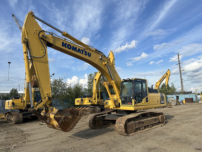 Гусеничный экскаватор Komatsu PC300-8M0 (Y301581)